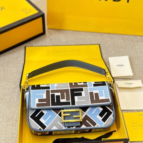 fendi baguette ff embroidered shoulder bag multicolor 26cm xacyg.jpg