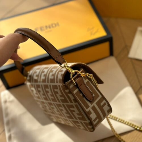 fendi baguette mini ff jacquard fabric bag beige 21cm 3tyjx.jpg