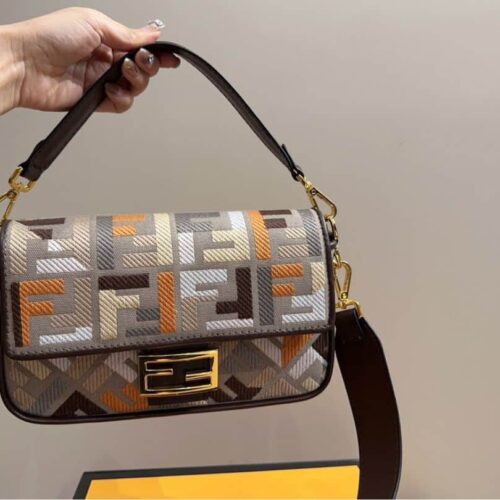 fendi baguette multicolor canvas bag with ff embroidery 25cm 8br600anh4f1mql fowfz.jpg