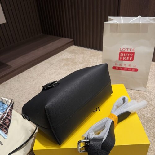 fendi by the way medium leather boston bag black 20cm 8bl1461d5f0gxn nxuqk.jpg