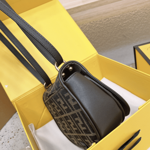 fendi cmon small brown ff jacquard fabric bag 20cm 8bs082aq08f1mje 7zwve.png