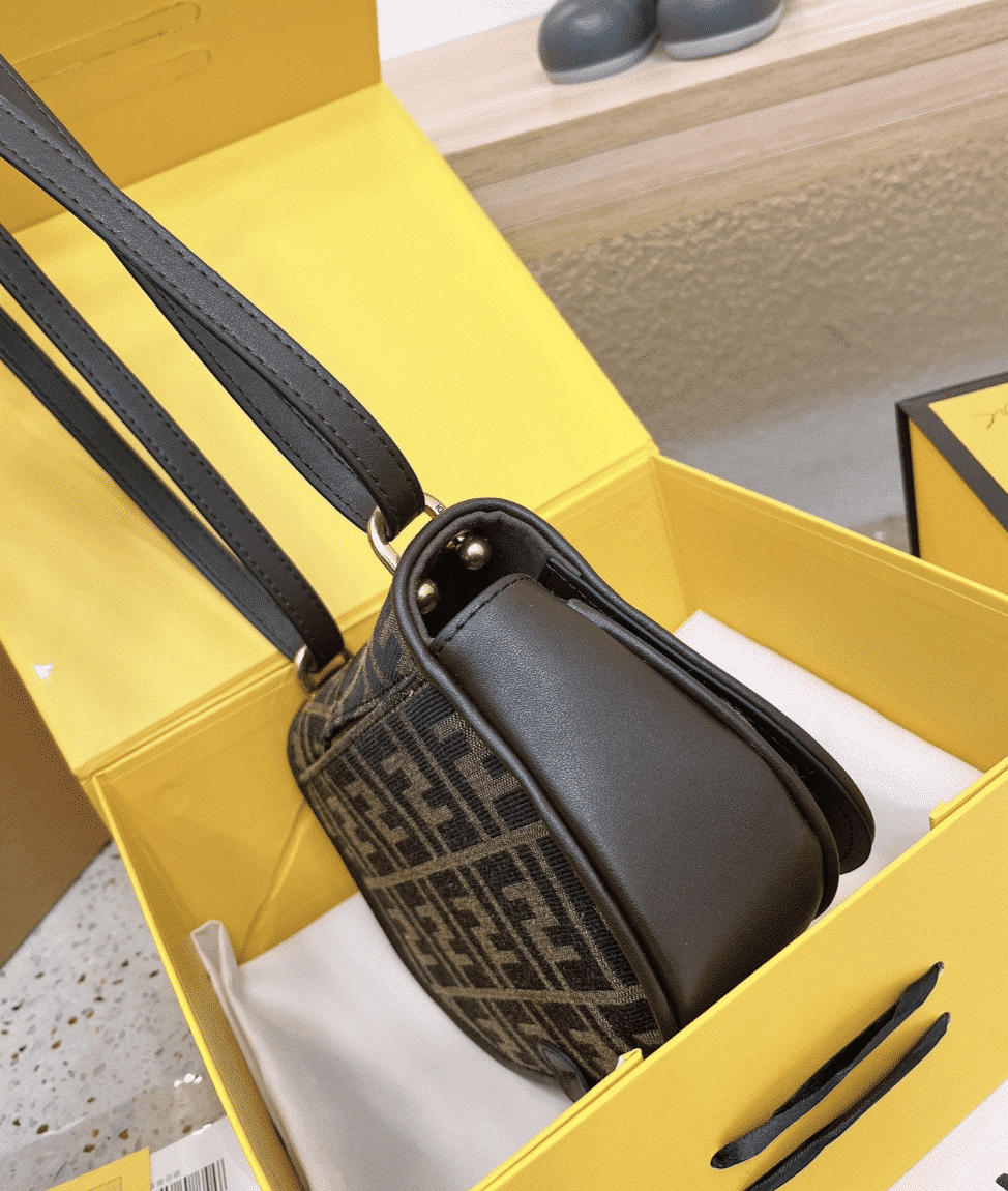 fendi cmon small brown ff jacquard fabric bag 20cm 8bs082aq08f1mje 7zwve.png