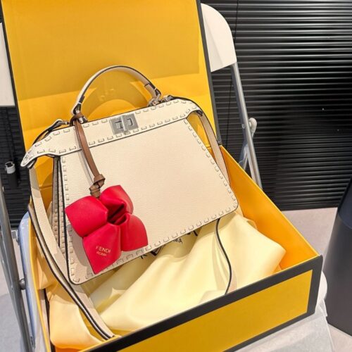 fendi peekaboo iseeu petite selleria bag beige 27cm 8bn335arbbf0mu3 px0q1.jpg