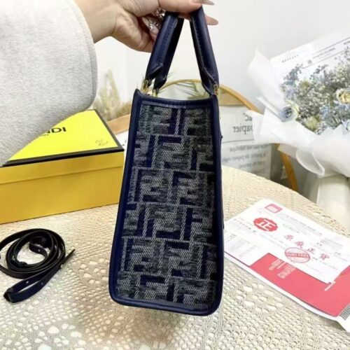 fendi sunshine small ff chenille shopper dark blue 26cm 8bh394asu0f1pqk oeccg.jpg