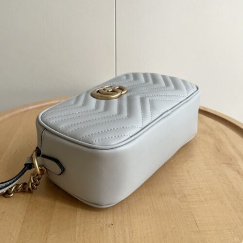 gucci gg marmont small shoulder bag light grey 24cm 447632 aabzb 1712 bfkll.jpg