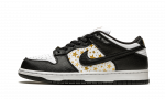 Nike SB Dunk Low "Supreme - Stars - Black"