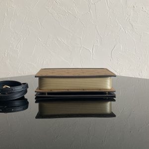 LV BOOK CHAIN WALLET5.jpg