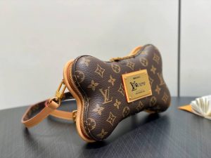 LV Wallet Bone Wearable 2