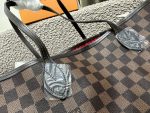 Louis Vuitton Neverfull GM Tote Bag 5.jpg