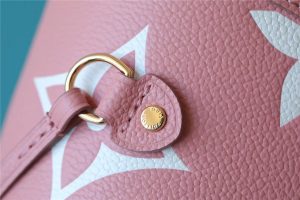 Louis Vuitton Neverfull MM4 2.jpg