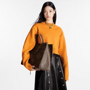 Louis Vuitton OnTheGo GM Tote Bag Brown 2.jpg