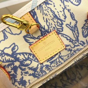 Louis Vuitton OnTheGo MM 8.jpg