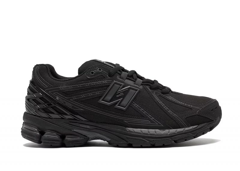 New Balance 1906r Triple Black