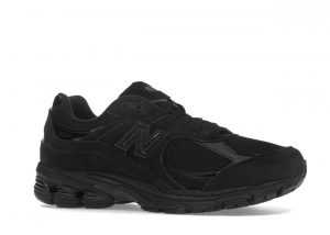 New Balance 2002R Triple Black