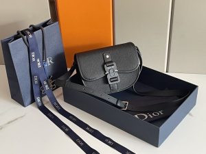 borsa dior uomo 2yaje.jpg