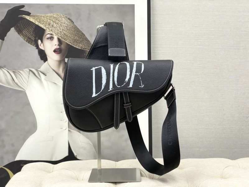 borsa dior uomo 545qv.jpg