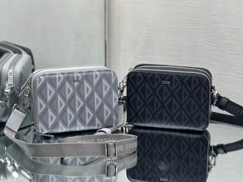 borsa dior uomo wolvq.jpg