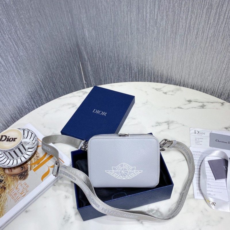 borsa dior uomo xwf6n.jpg