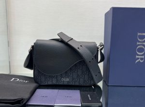 borsa dior uomo zwlum.jpg