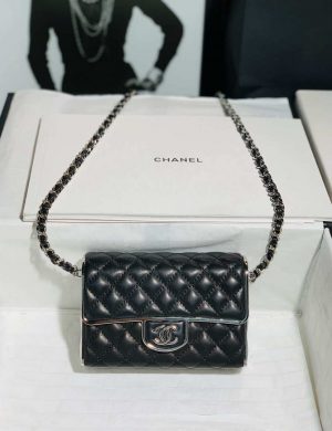 chanel 22a small evening bag limited edition black lambskin 001 luxibags.ru .jpg