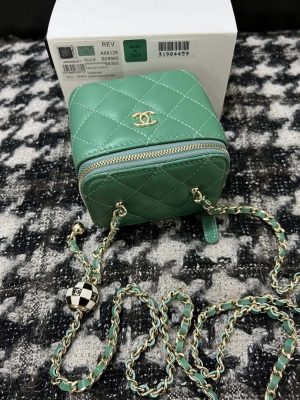 chanel ap1447 small vanity with chain calfskin green 005 luxibags.ru .jpg