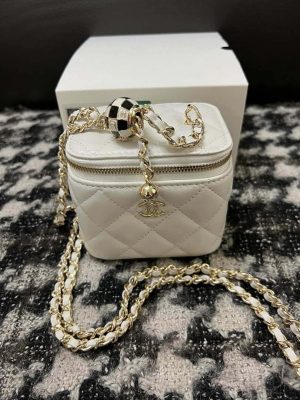 chanel ap1447 small vanity with chain calfskin white 001 luxibags.ru .jpg