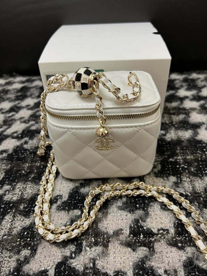 chanel ap1447 small vanity with chain calfskin white 001 luxibags.ru .jpg
