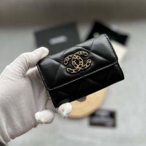 chanel ap1790 19 flap card holder shiny lambskin gold tone ruthenium finish metal black 003 luxibags.ru .jpg