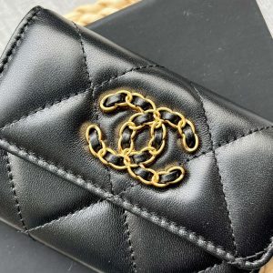 chanel ap1790 19 flap card holder shiny lambskin gold tone ruthenium finish metal black 006 luxibags.ru .jpg