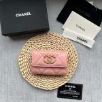 chanel ap1790 19 flap card holder shiny lambskin gold tone ruthenium finish metal pink 001 luxibags.ru .jpg