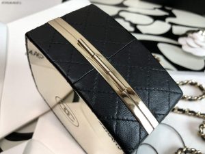 chanel ap2398 small vanity case lambskin gold tone metal white and gold 006 luxibags.ru .jpg