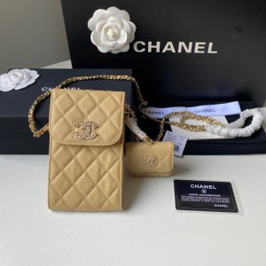 chanel ap2742 phone airpods pro case with chain grained shiny apricot 01 luxibags.ru .jpg
