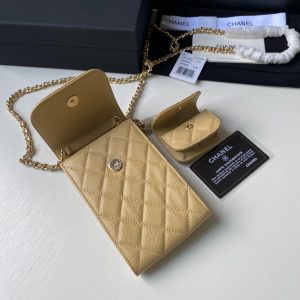 chanel ap2742 phone airpods pro case with chain grained shiny apricot 06 luxibags.ru .jpg