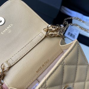 chanel ap2742 phone airpods pro case with chain grained shiny apricot 09 luxibags.ru .jpg