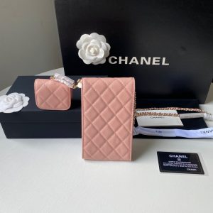 chanel ap2742 phone airpods pro case with chain grained shiny pink 02 luxibags.ru .jpg