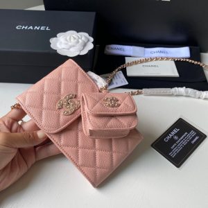 chanel ap2742 phone airpods pro case with chain grained shiny pink 04 luxibags.ru .jpg