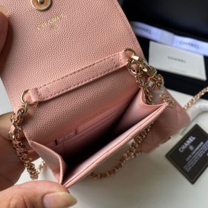 chanel ap2742 phone airpods pro case with chain grained shiny pink 08 luxibags.ru .jpg
