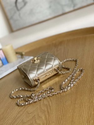 chanel ap3020 clutch with chain lambskip gold tone metal gold 006 luxibags.ru .jpg