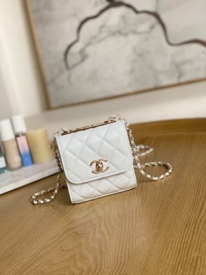 chanel ap3020 clutch with chain lambskip gold tone metal white 001 luxibags.ru .jpg