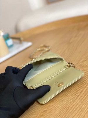 chanel ap3036 clutch with chain lambskin green 009 luxibags.ru .jpg