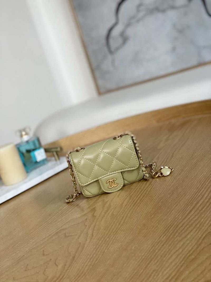 chanel ap3037 belt bag lambskin enamel gold tone metal green 001 luxibags.ru .jpg