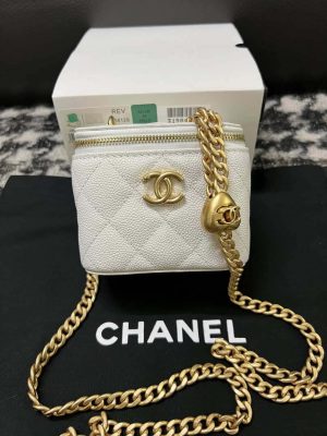 chanel ap3203 clutch with chain grained calfskin white 001 luxibags.ru .jpg
