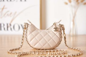 chanel ap3232 clutch with chain lambskin shiny light gold metal light pinkk 002 luxibags.ru .jpg