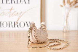 chanel ap3232 clutch with chain lambskin shiny light gold metal light pinkk 004 luxibags.ru .jpg