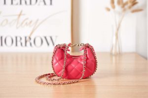 chanel ap3232 clutch with chain lambskin shiny light gold metal red 003 luxibags.ru .jpg
