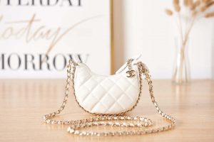 chanel ap3232 clutch with chain lambskin shiny light gold metal white 001 luxibags.ru .jpg