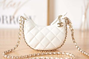 chanel ap3232 clutch with chain lambskin shiny light gold metal white 002 luxibags.ru .jpg