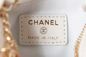 chanel ap3232 clutch with chain lambskin shiny light gold metal white 009 luxibags.ru .jpg