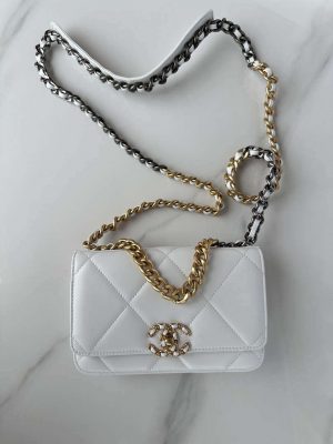 chanel ap3267 19 wallet on chain woc shiny lambskin white 04 luxibags.ru .jpg