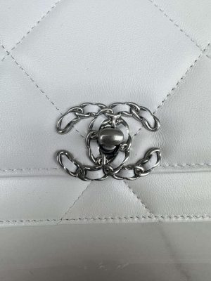 chanel ap3267 19 wallet on chain woc shiny lambskin white 13 luxibags.ru .jpg